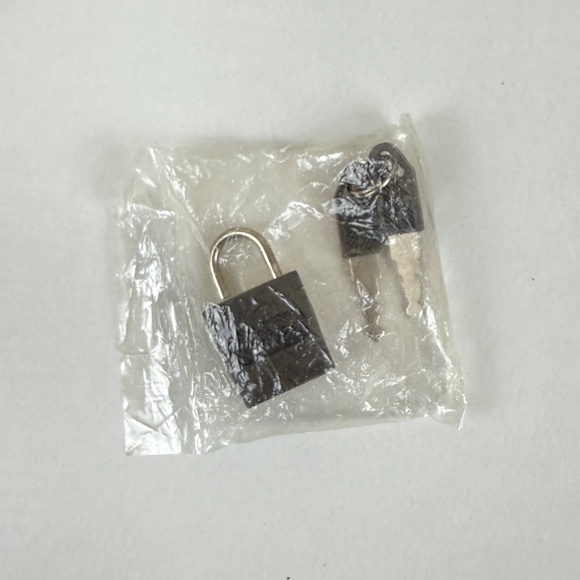 Pathfinder Weekend Bag - Picture 9 of 11